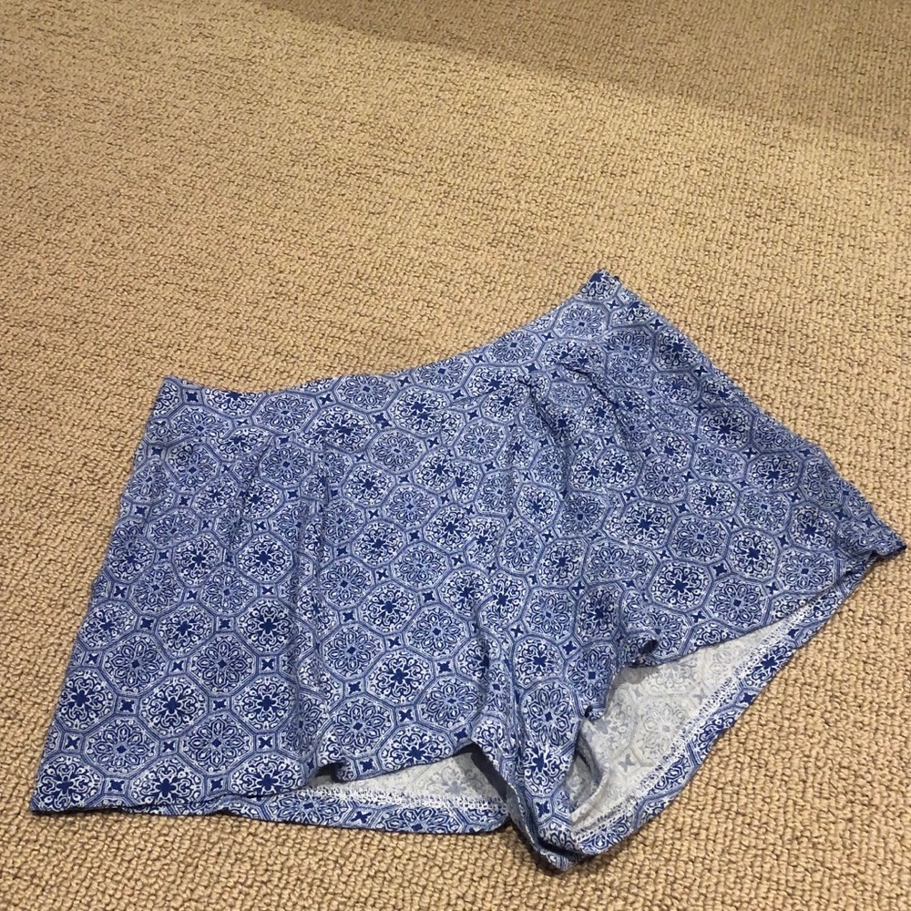 Flowy shorts